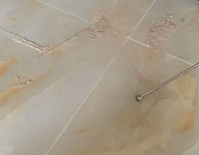 伊春瓷砖空鼓维修公司分享粘合剂选择不当在瓷砖铺贴过程中可能导致以下问题